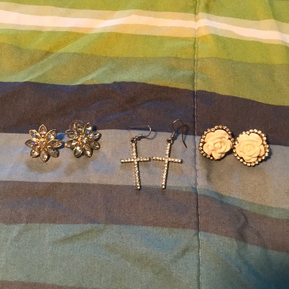 Jewelry - Picture 5 of 6